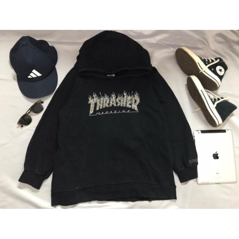 hoodie trasher fulltag hitam second