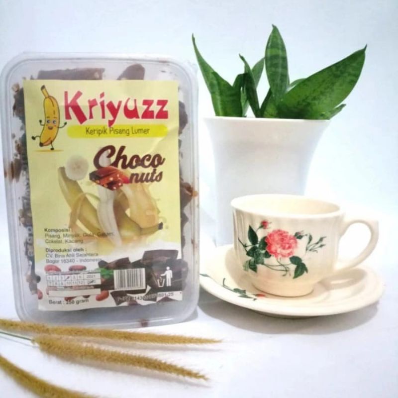 

keripik pisang manis / cemilan keripik pisang Choco nuts isi 250 gram