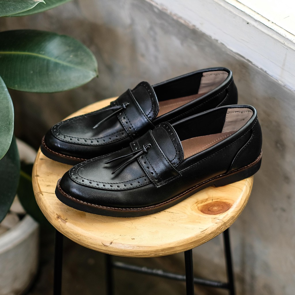 Pietra Black | Sepatu Hitam Tanpa Tali Loafers Pria Casual Kerja Formal Kantor Laki | Giant x FORIND