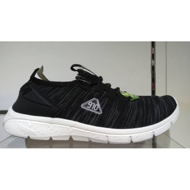 Sepatu Running 910- NINETEN -  AMARU [ Black white ]