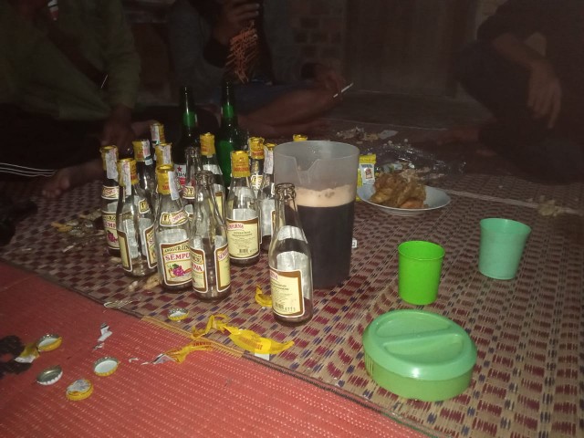 Atasan Kemeja Batik Mosa Hem Pria Lengan Panjang, Motif Mega Mendung Biru Batik Pekalongan -kemeja