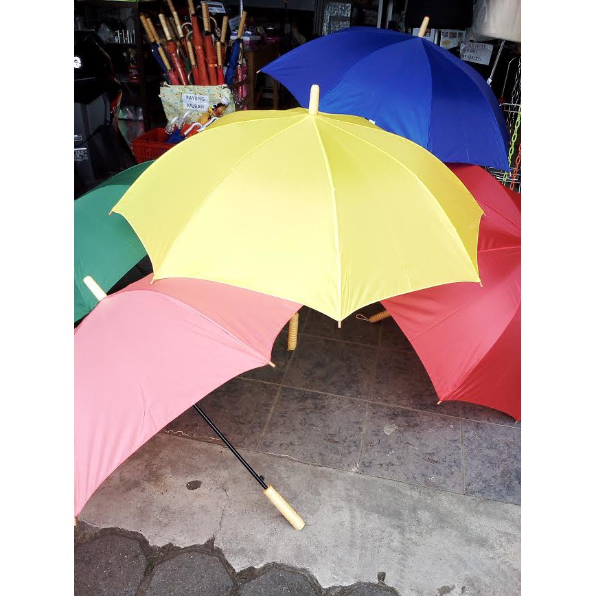 Payung Dewasa Handle Kayu Polos Warna Warni Souvenir Payung Dewasa Handle Kayu Polos Warna Warni Souvenir