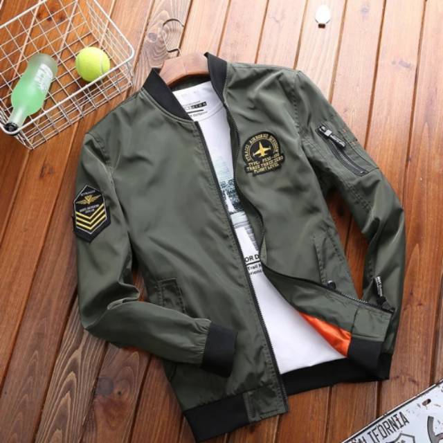 Jaket bomber military / jaket bomber premium / jaket simple pria / bomber murah / bomber green navy