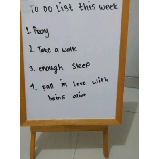 

أناМираҳ White board anak / papan tulis free spidol penghapus dan dudukan+Tali WËisto