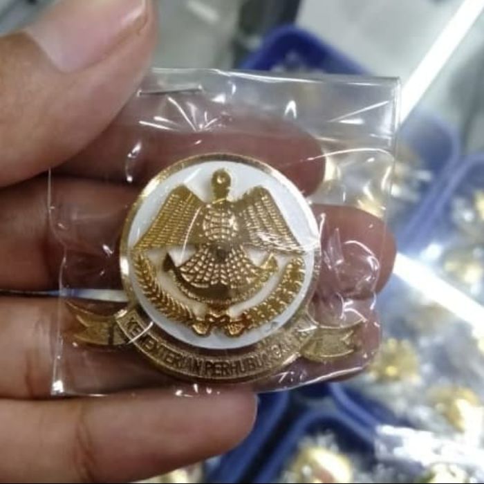 Jual Pin / Lencana Perhubungan ( Putih) Magnet | Shopee Indonesia