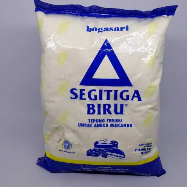 

Tepung terigu segitiga biru bogasari 1kg