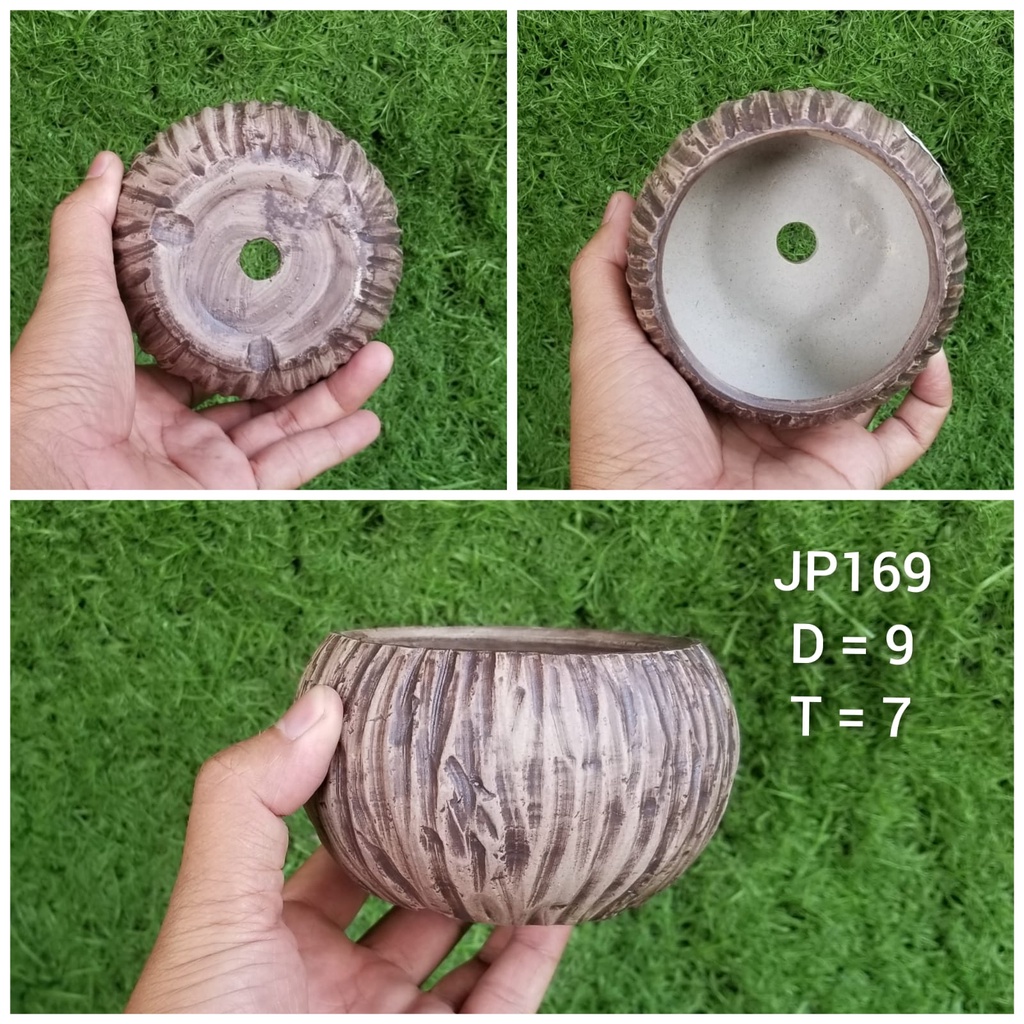 Pot Keramik Bulat relief JP169