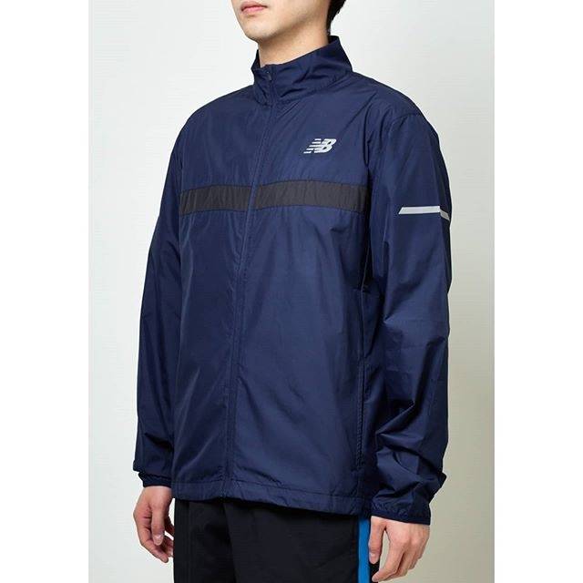 Jaket New Balance Accelerate Navy Original