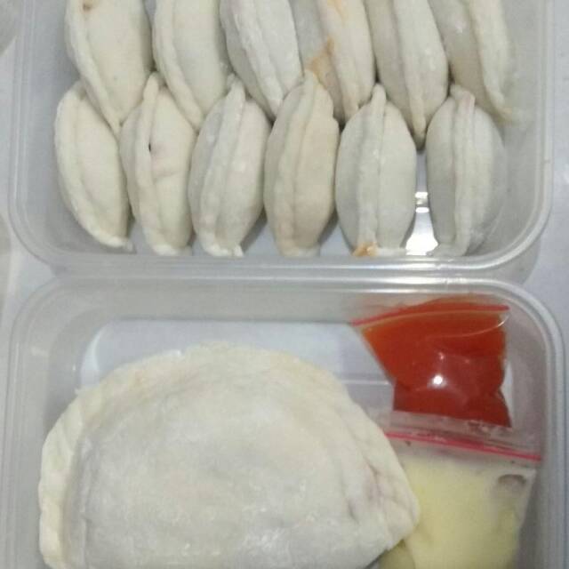 

Cireng isi ayam mercon