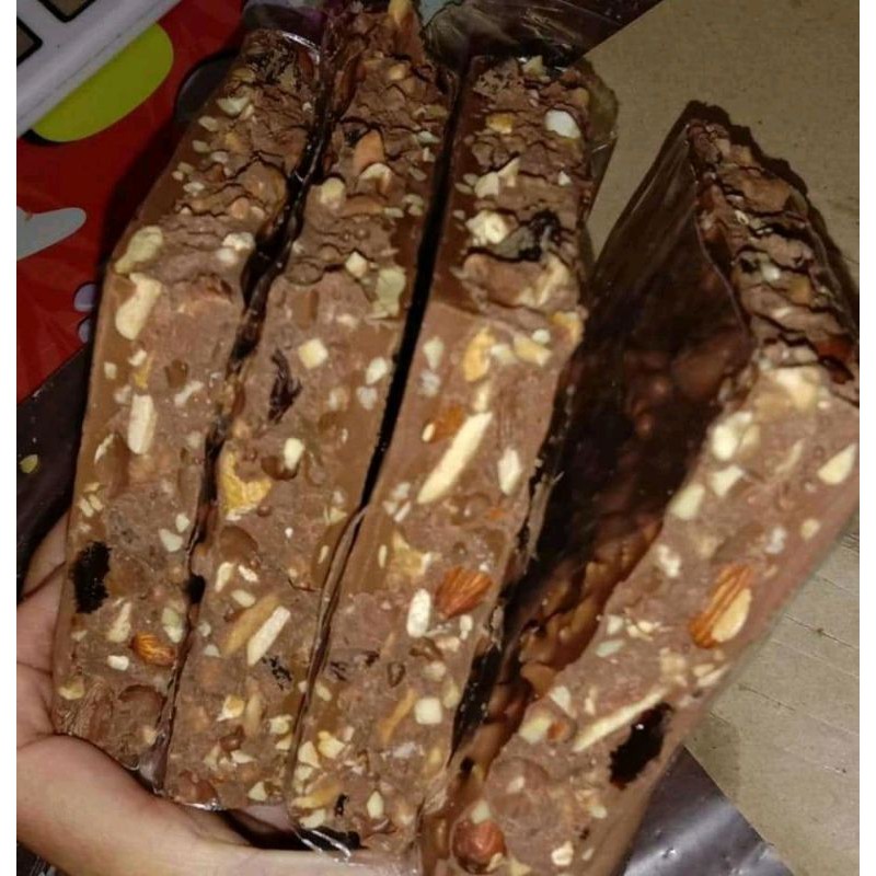 

coklat SQ isi mede&almon kadang ada kismisnya juga dan mede&chaca 1kg murah