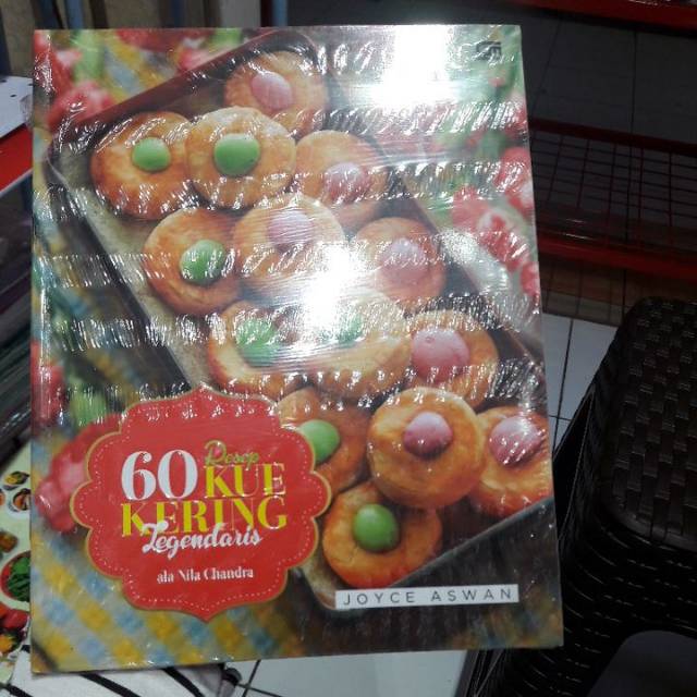 

60 resep kue kering legendaris ala nila chandra