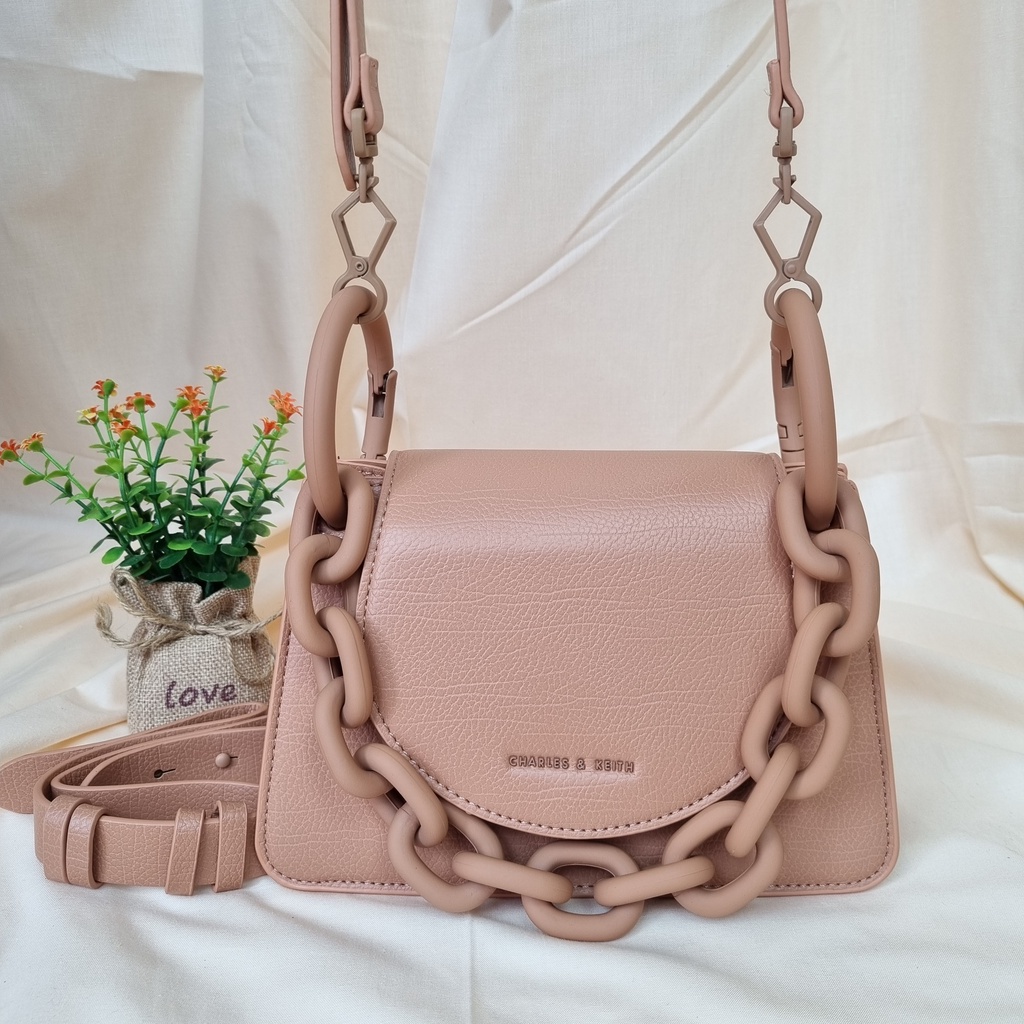 TAS CK WANITA CHUNKY CHAIN LINK SLINGBAG