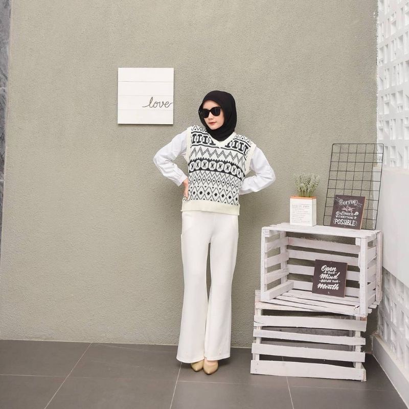 Monaco Vest / Rompi Rajut Wanit / Rompi Korea