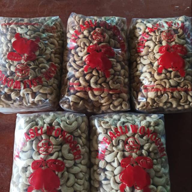 

Kacang mete mentah