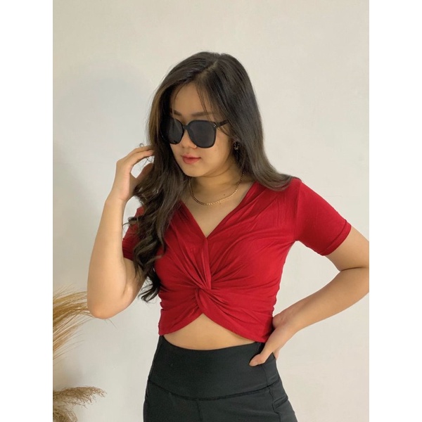 Atasan wanita model crop top bahan katun adem dan halus