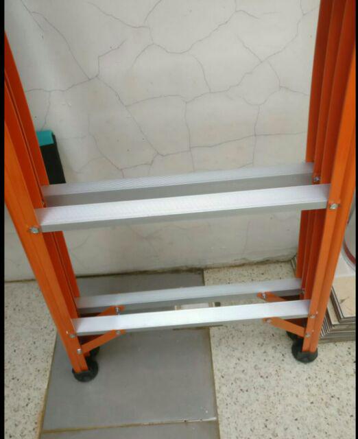 Tangga Aluminium Lipat Engsel Otomatis 250 Cm Orange