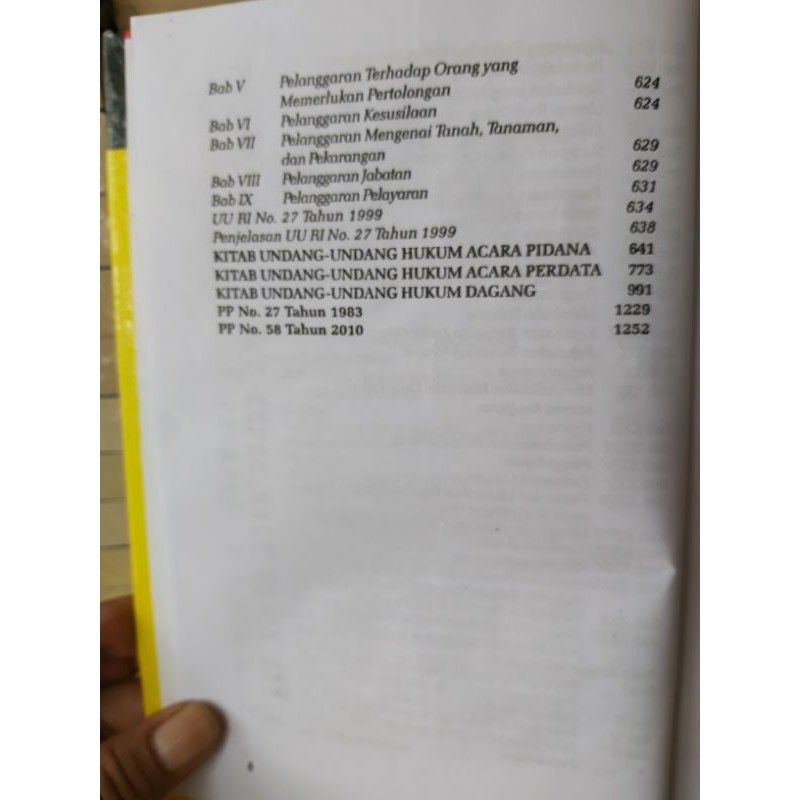 Kitab Lengkap KUHper KUHAper KUHP KUHAP KUHD-2