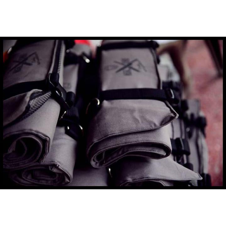 

TAS PISAU / KNIFE BAG ROLLS MURAH