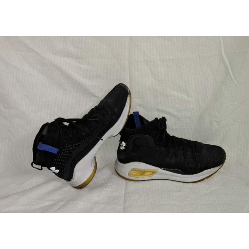 UNDER ARMOR curry 4more dimmes Size 36