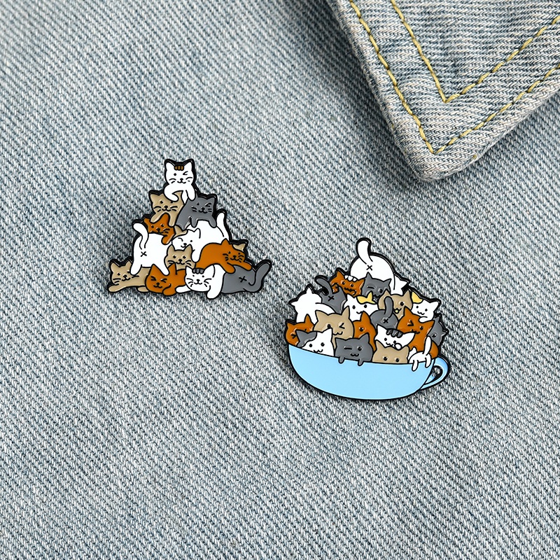 Bros Pin Enamel Bentuk Kartun Hewan Kucing Lucu Untuk Hadiah Teman