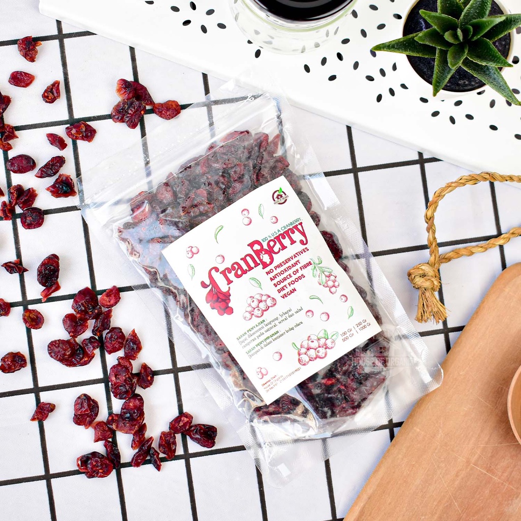 Dried Cranberry (Kranberri Kering)  250 Gr