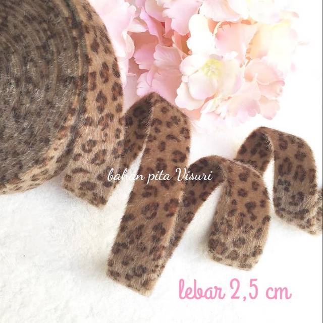 Pita Kaku Bulu Motif Macan  2,5 cm (90 cm )