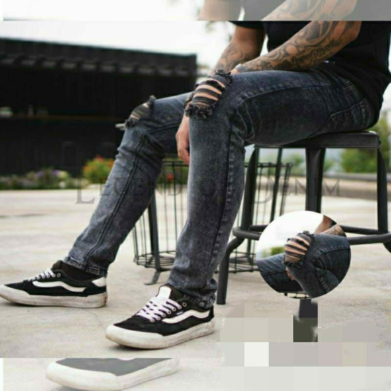 CELANA JEANS SOBEK LUTUT PRIA SNOW BLACK SANDWASH ACID RIPPED PREMIUM