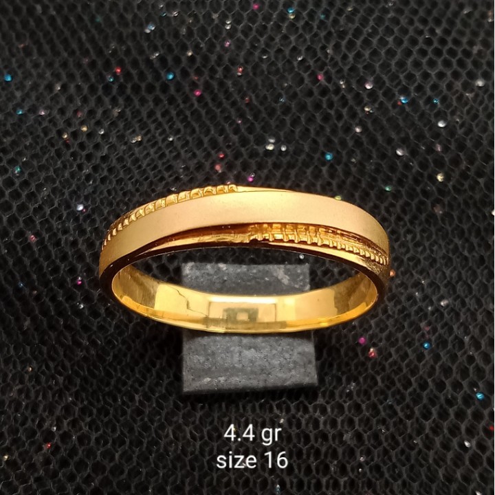 Cincin Emas 17 K - 4.4 gr Kadar 750 - 3123