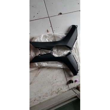 GARNISH KANAN KIRI VARIO 125 150 NEW ORIGINAL