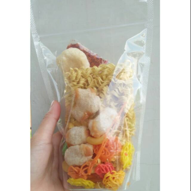 

Seblak instan, kering tinggal seduh