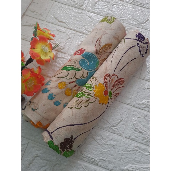 BATIK TULIS REMEKAN BATIK TULIS SOLO