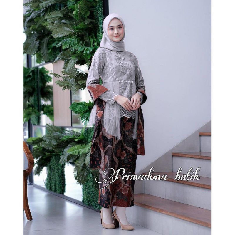 Couple Kebaya Modern Baju Wisuda Tunangan Lamaran Terbaru Baju Batik Brokat Couple-KEBAYA & ROK GREY