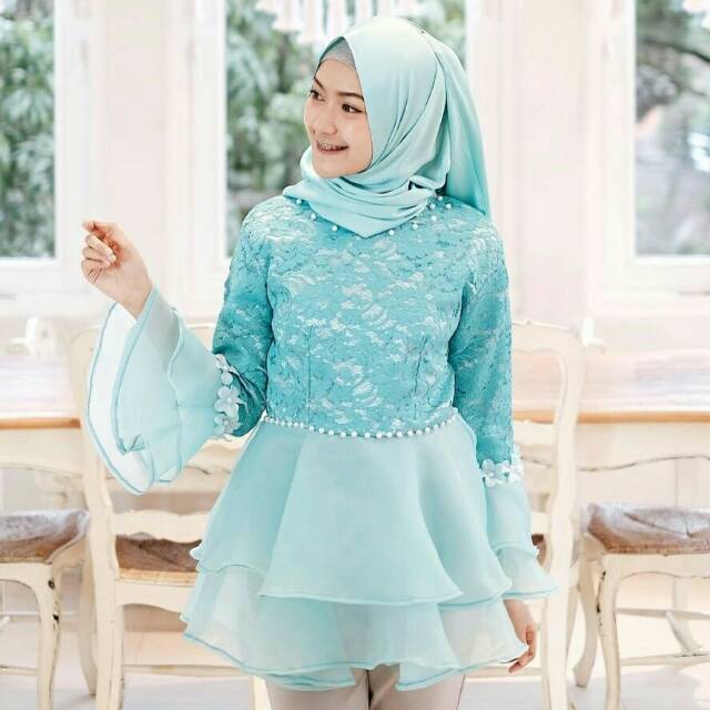 Kebaya brukat / brukat peplum / kebaya wisuda / brukat organza