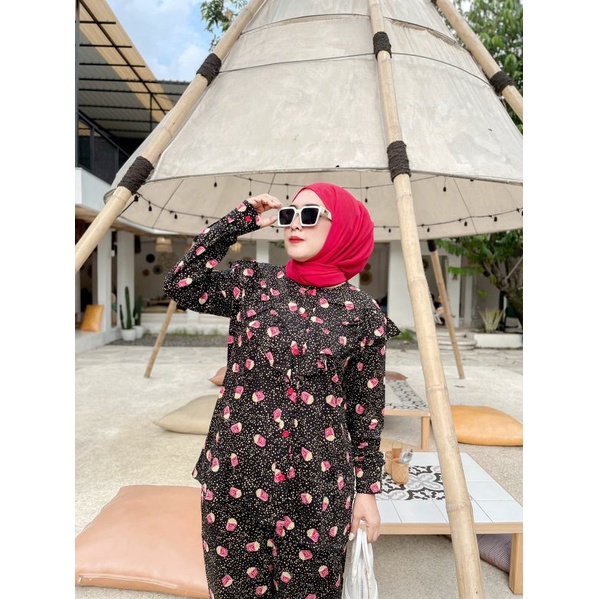 Set From Lagaya Hijab