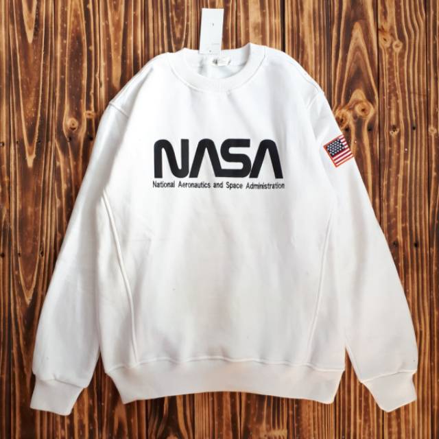 crewneck nasa