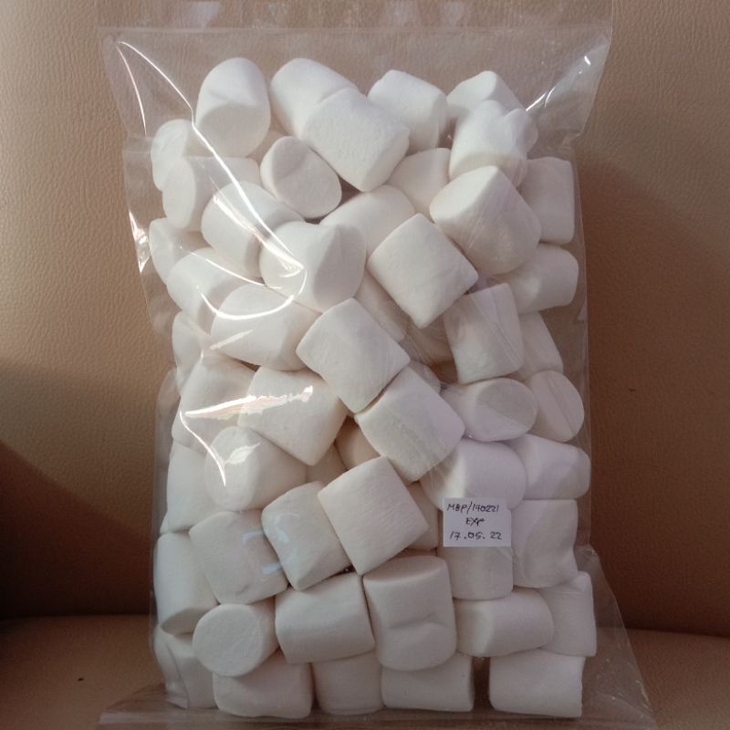 

Corniche snow white marshmallow mega repack ukuran 1kg original murah