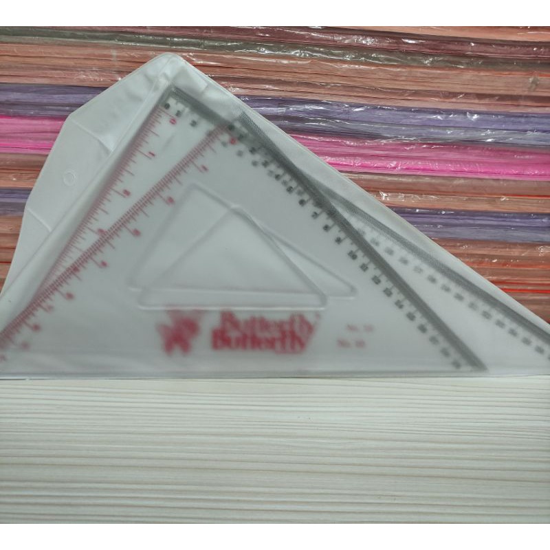 

Penggaris segitiga butterfly no 10