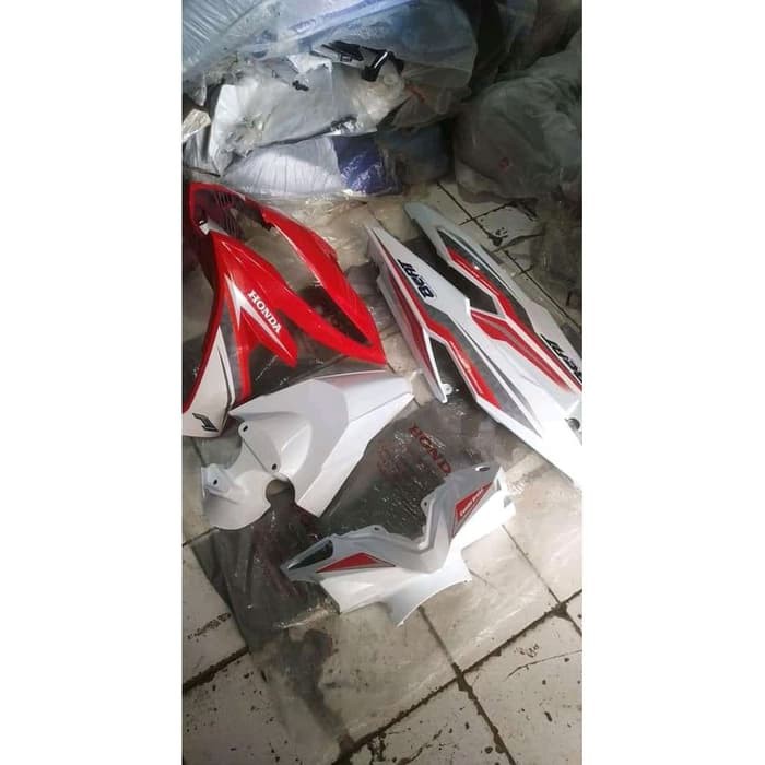 cover body beat new esp putih merah