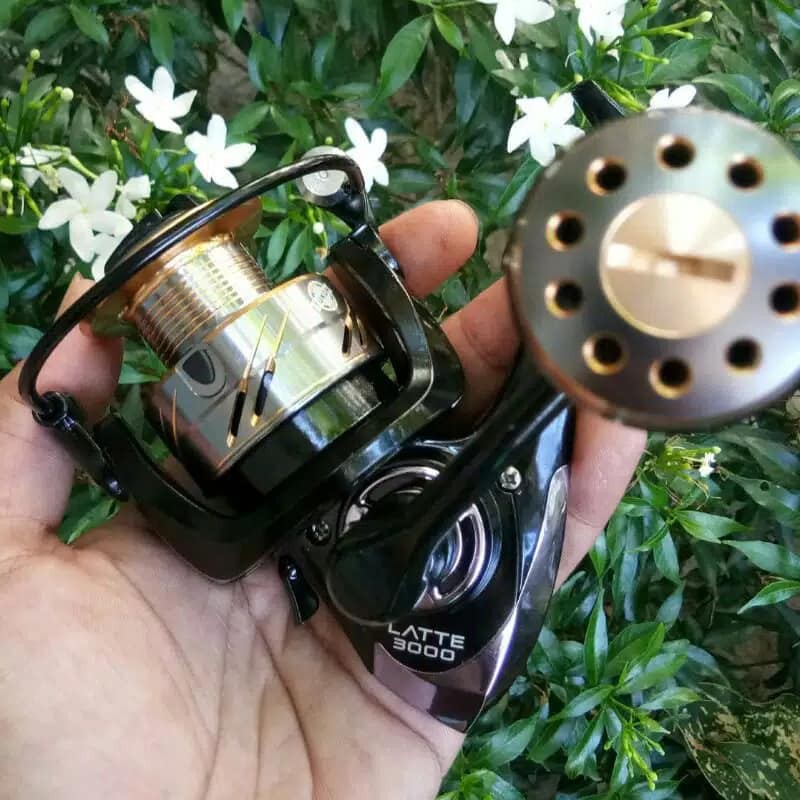 Reel FUGU Yukon Latte 3000 Power Handle