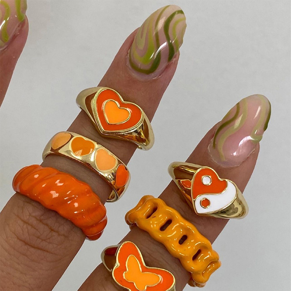 6pcs / Set Cincin Knuckle Bahan Resin Akrilik Desain Hati + Kupu-Kupu Y2K Untuk Wanita