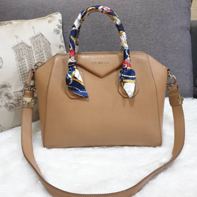 Givenchy Antigona Small Beige