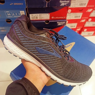 running men brooks shoes