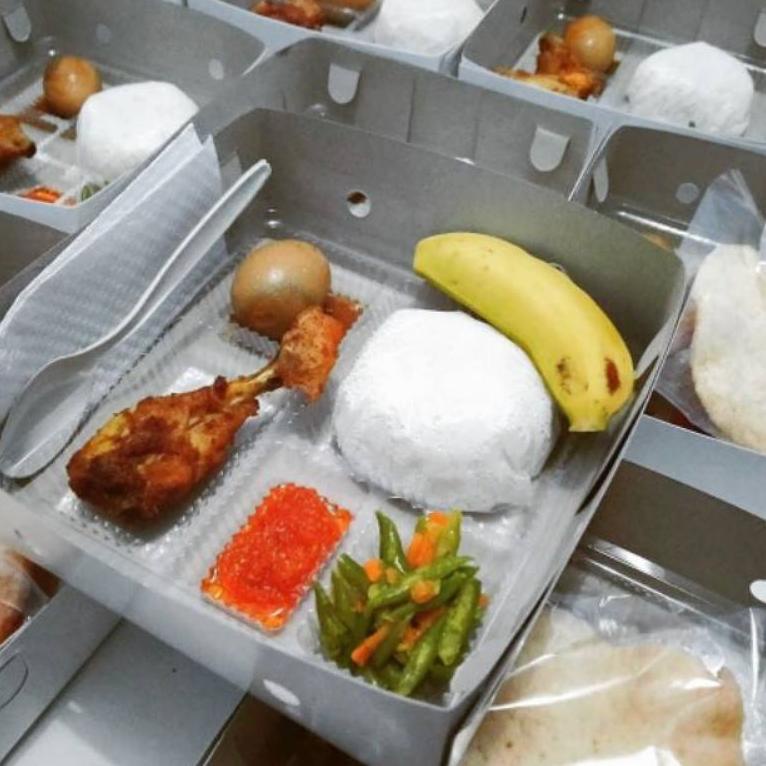 

Grosir PCYSC nasi kotak paket Jum'at berkah ayam kampung 98 Terlaku.