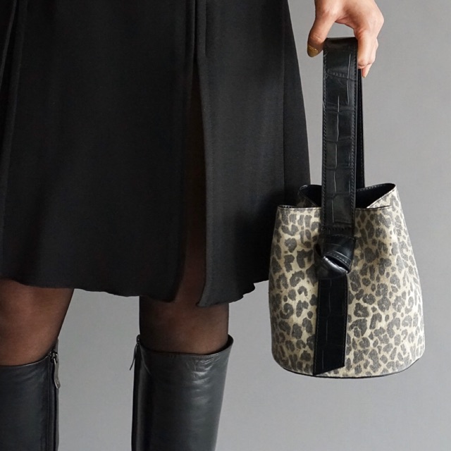 Kwani Micro Leo Knot Bucket