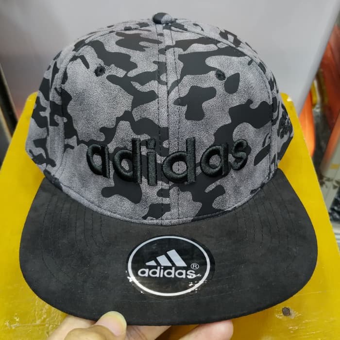 topi Adidas snapback camo 001