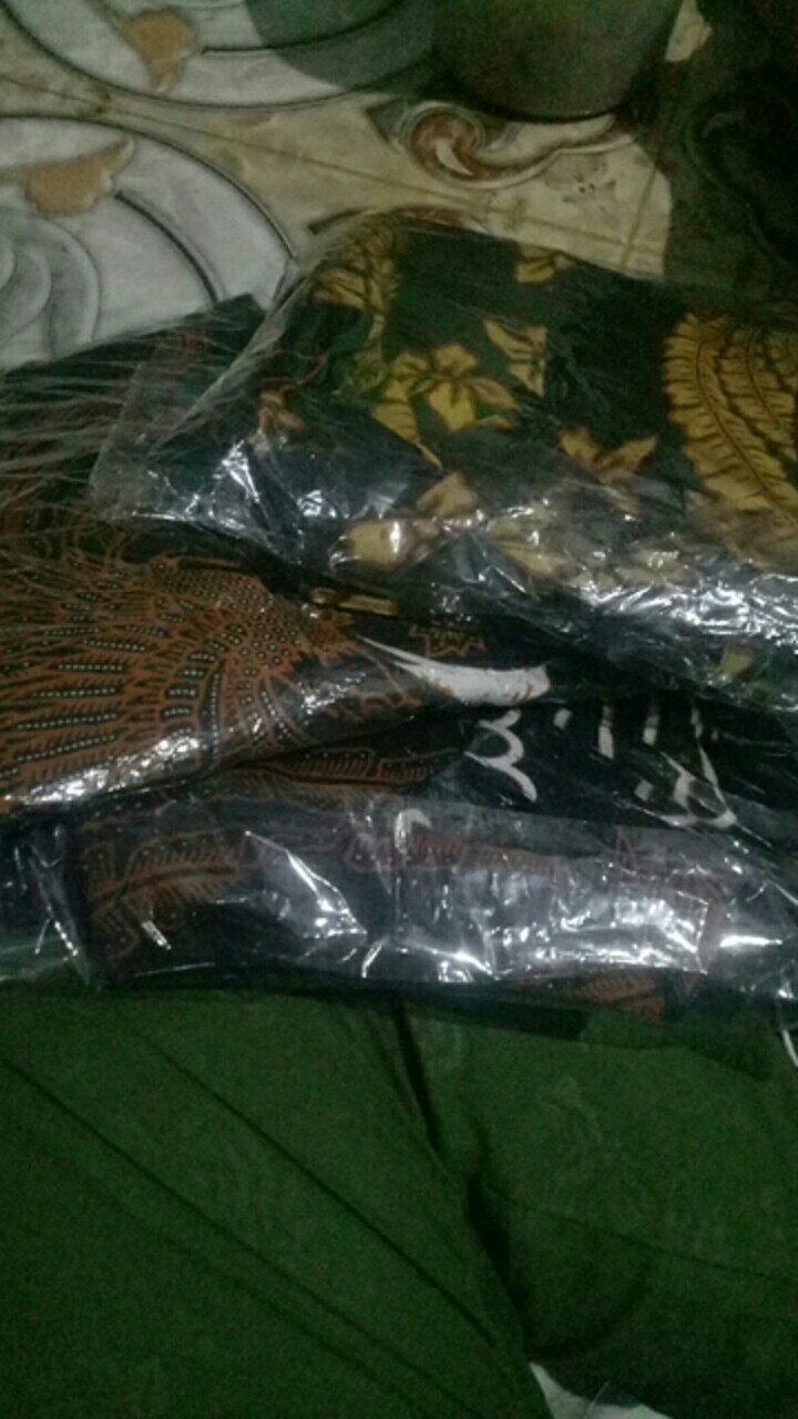 Maura Couple - Sania Ruffle Batik Couple Ori Ndoro Jowi Garansi Termurah Shopee - Batik Modern Solo