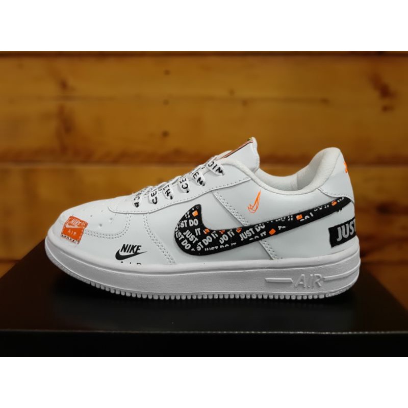 ⭐COD SEPATU NIKE JUST DO IT PRIA SEPATU NIKE JUST DO IT PREMIUM GRADE A ORI NIKE FULL WHITE SEPATU SNEAKERS WANITA NIKE AIR FORCE ONE JUST DO IT NIKE AIRFORCE1 JUST DO IT NIKE JDI SEPATU NIKE PUTIH POLOS SEPATU NIKE AIR FORCE 1 COWOK SEPATU SPORT CEWEK-Just do it