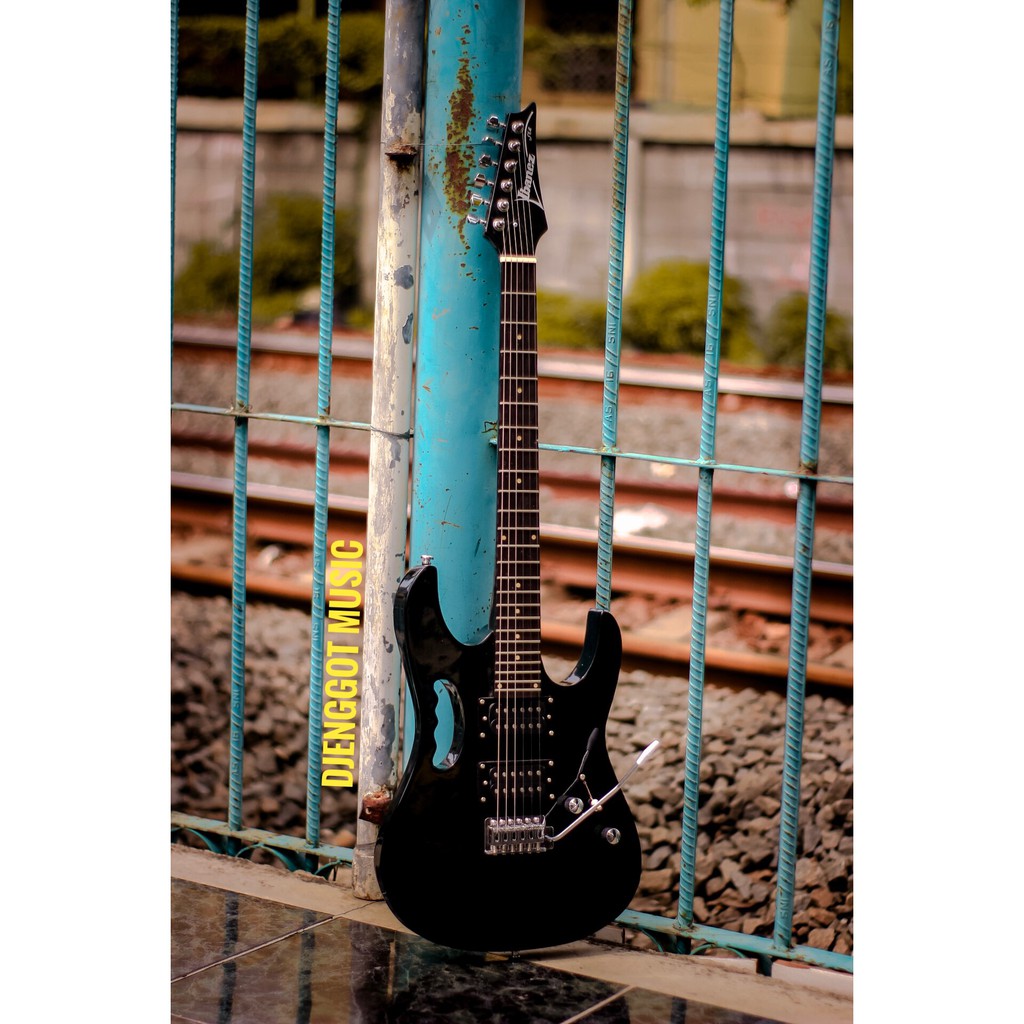 Gitar Listrik Ibanez Jem Black