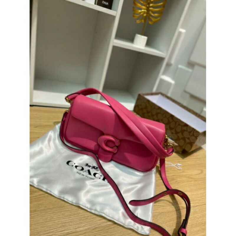 TAS COACH COC TABBY PILLOW 26CM