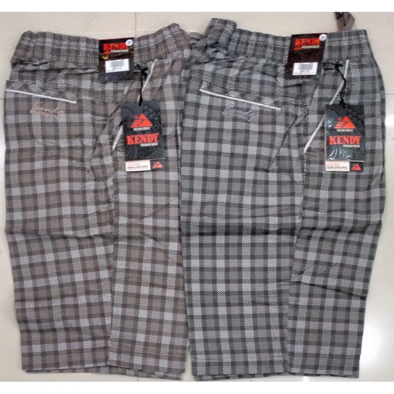 celana pendek pinggang karet merk kendy